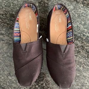 Tom Classic Slip On NEW Size 9.5
